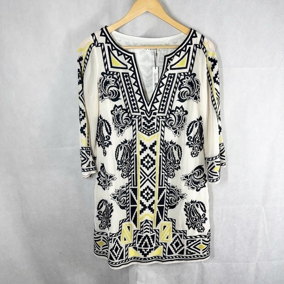 Alice + Olivia Dresses & Skirts - Alice + Olivia Lowell Embroidered Shift Mini Dress Size Small